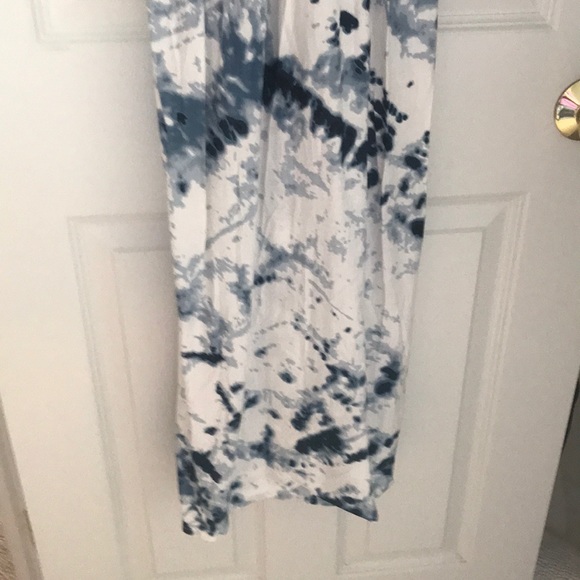 Dress - Picture 2 of 6